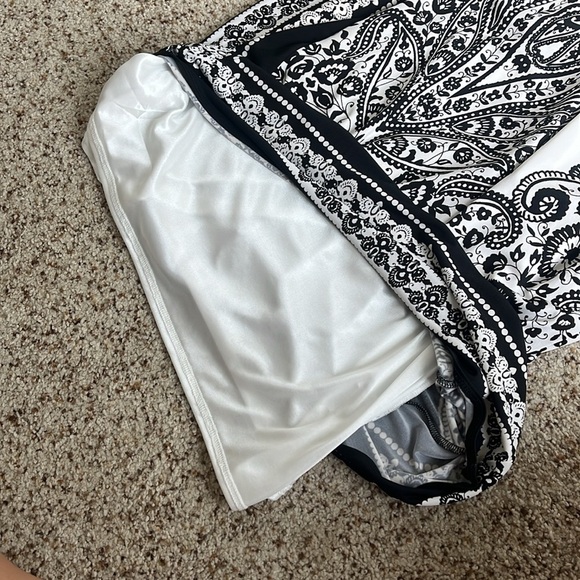 New York & Company Black and White One-Shoulder Dress - Picture 5 of 9